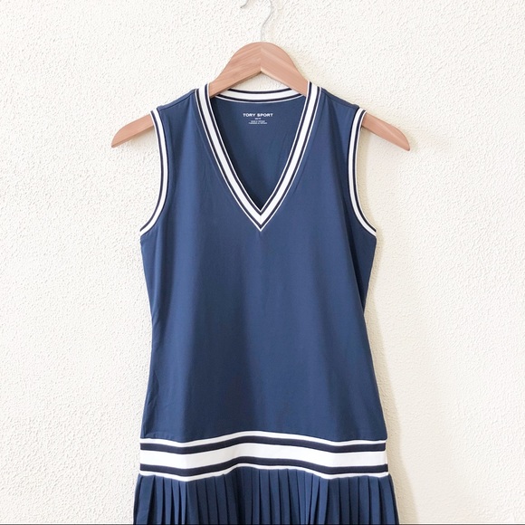 NWOT Tory Burch Performance V-Neck Tennis Dress in Navy - Picture 3 of 4
